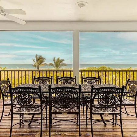 A Saba Wind North- Oceanfront Estate With Pool On Captiva Island